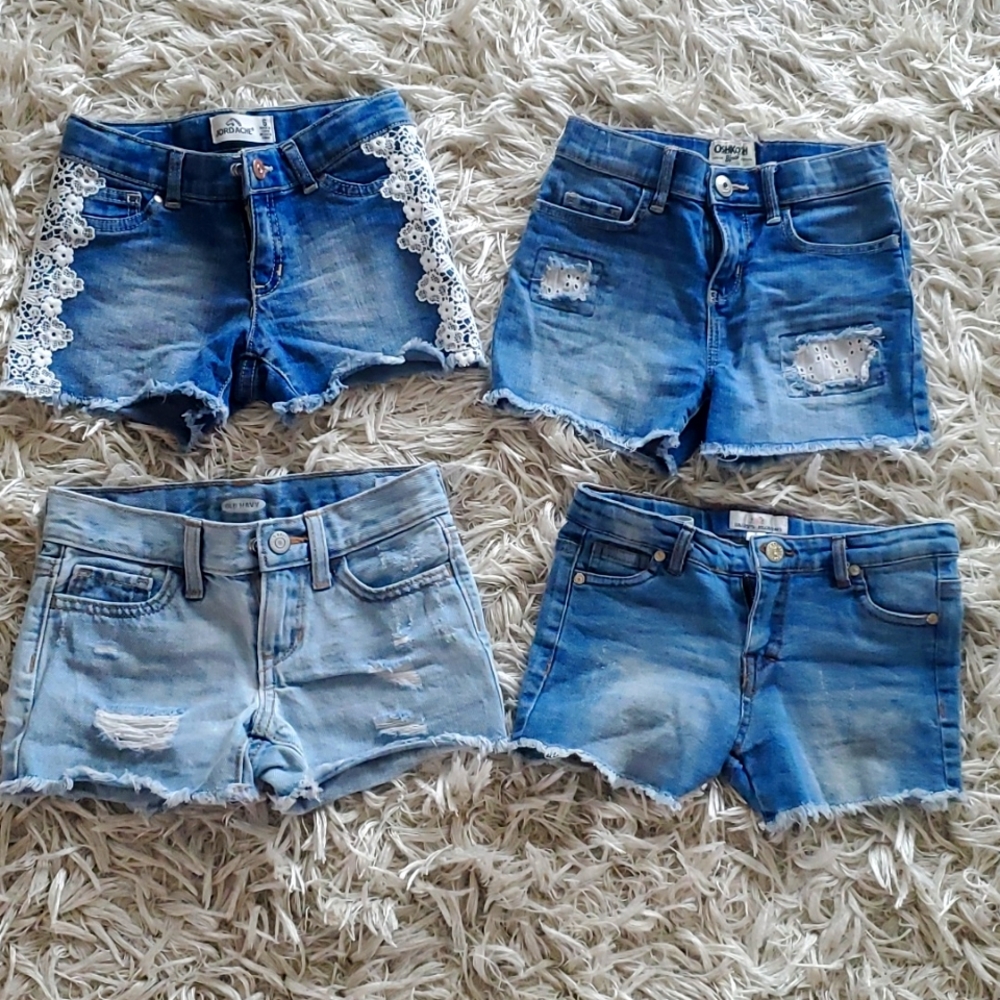 Girls jean shorts. Old Navy 6, Jorache 6, Baileys Blossoms 6, Oshkosh 5.